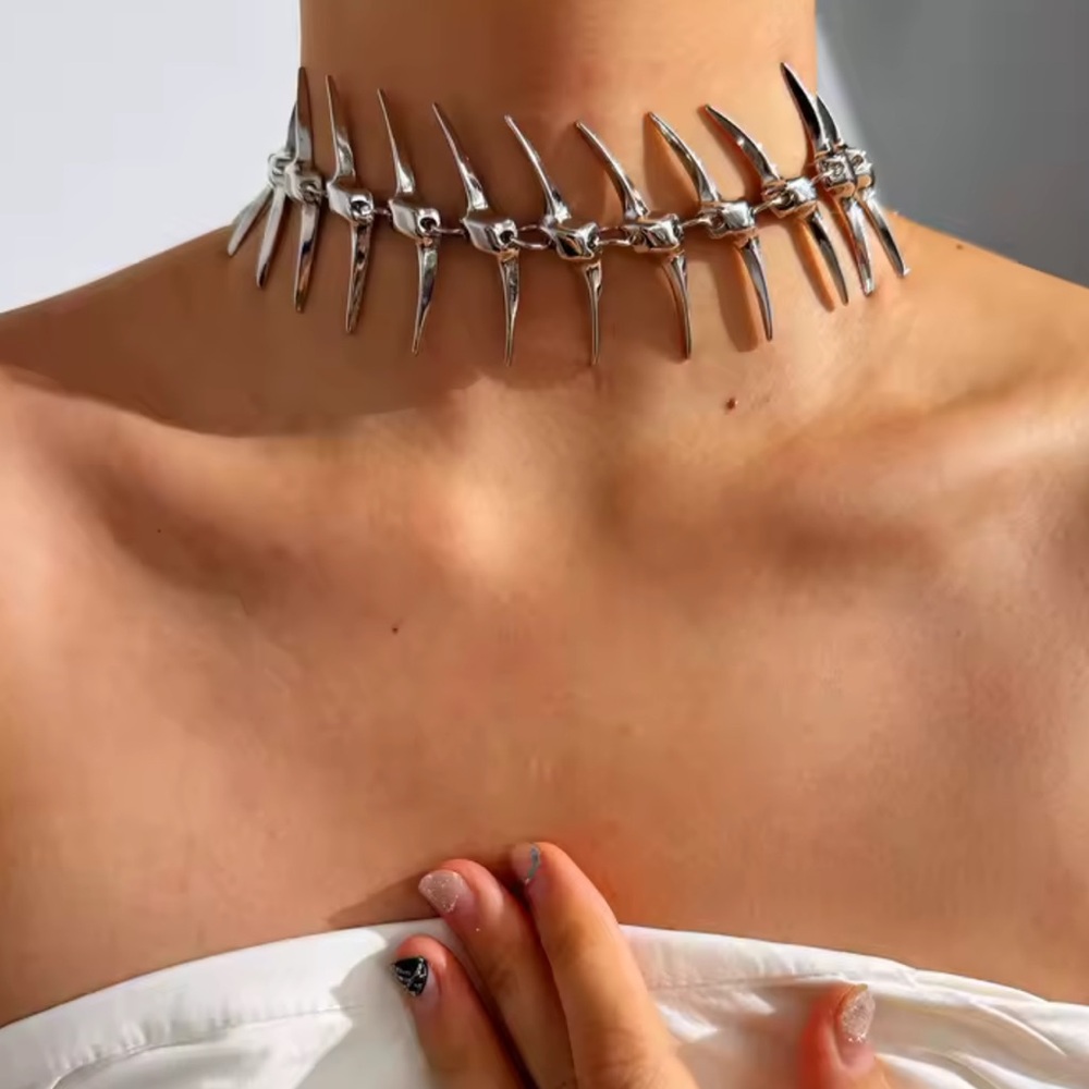 Silver Spike Link Bracelet - Stylish Jewelry - Picture 8 of 8